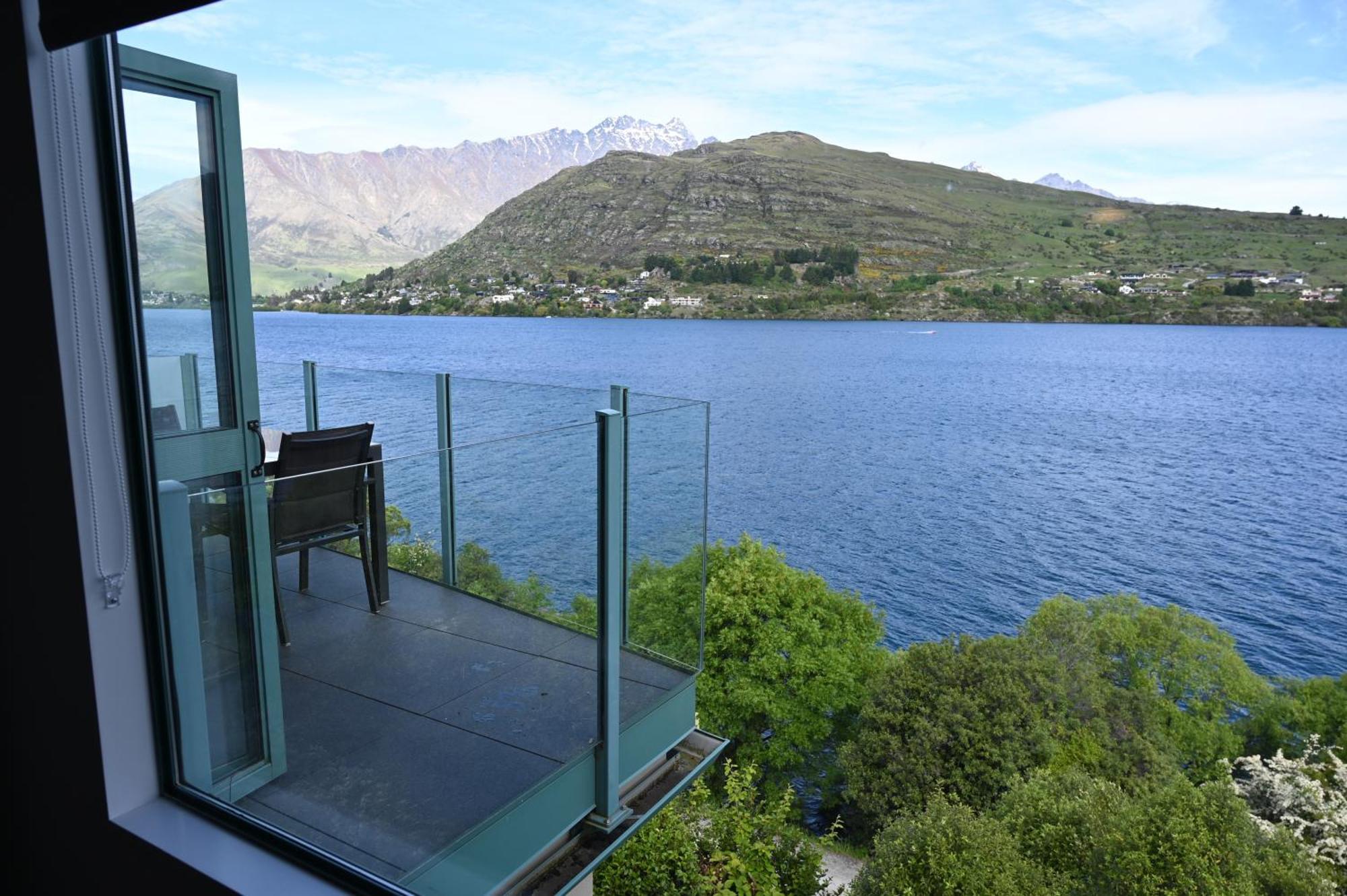 Frankton House - Queenstown Holiday Home ภายนอก รูปภาพ