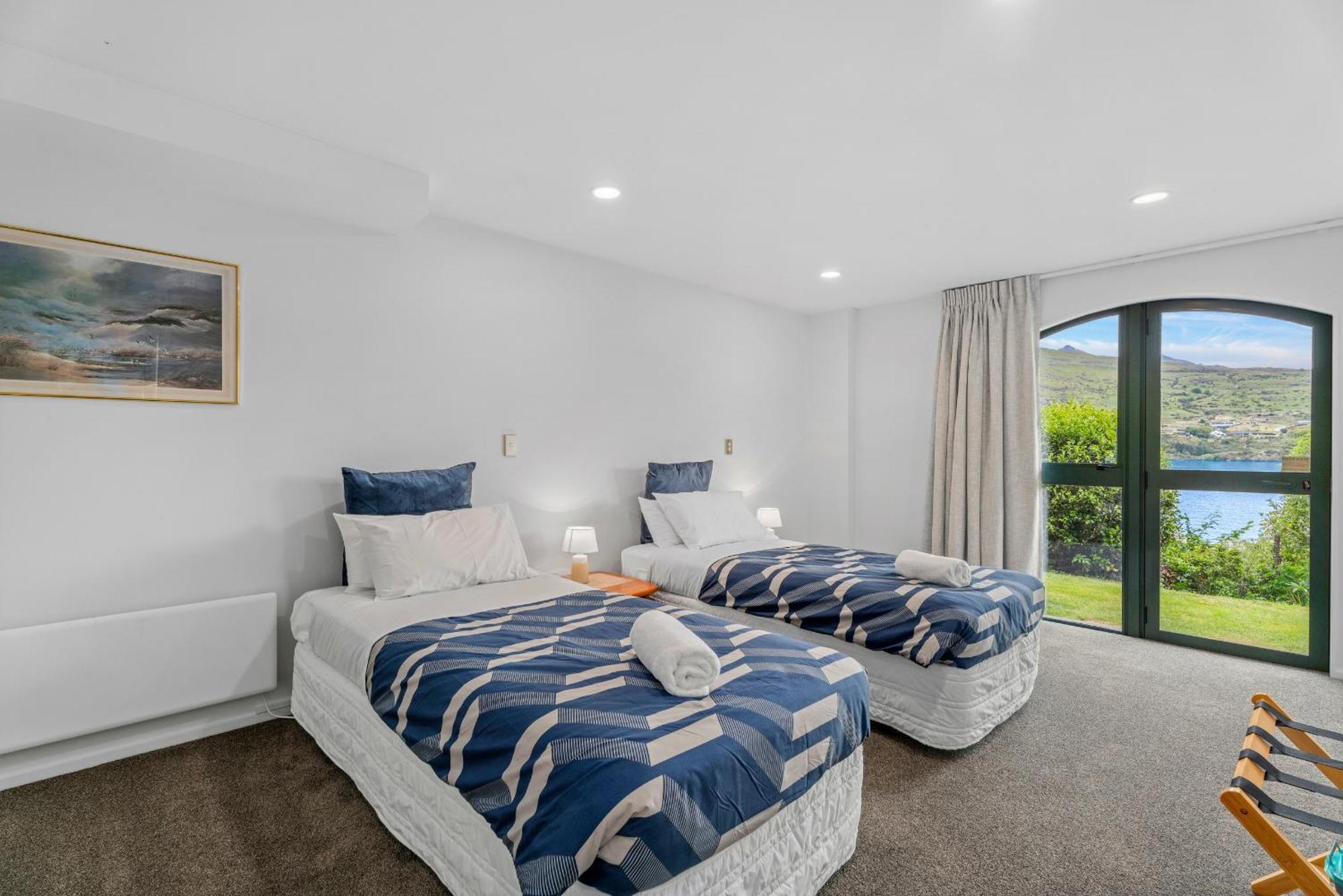 Frankton House - Queenstown Holiday Home ภายนอก รูปภาพ