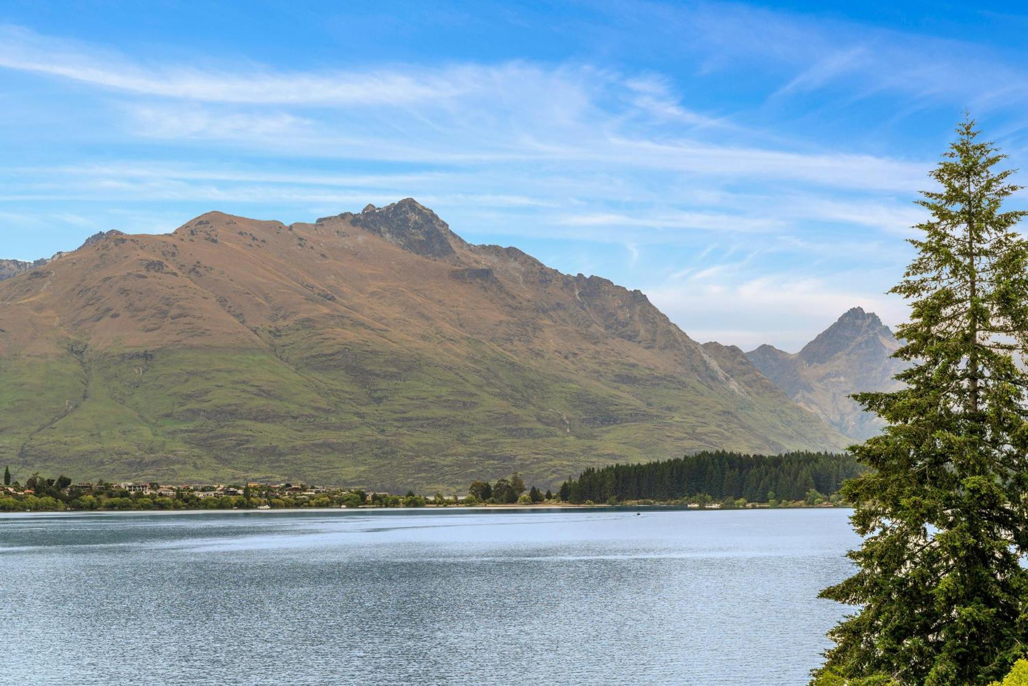 Frankton House - Queenstown Holiday Home ภายนอก รูปภาพ
